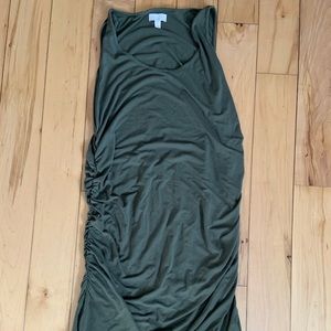 Aglow sleeveless maternity tee dress